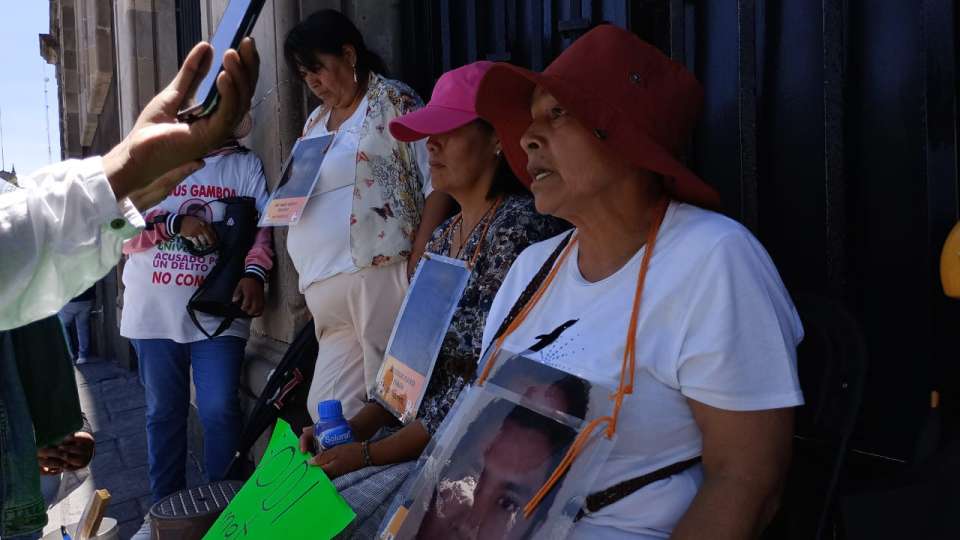 Protestan mujeres: 117 días exigiendo diálogo con el gobierno