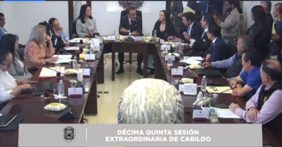 #Municipios | Solicita Fernando Flores licencia como presidente municipal de Metepec, va a campaña