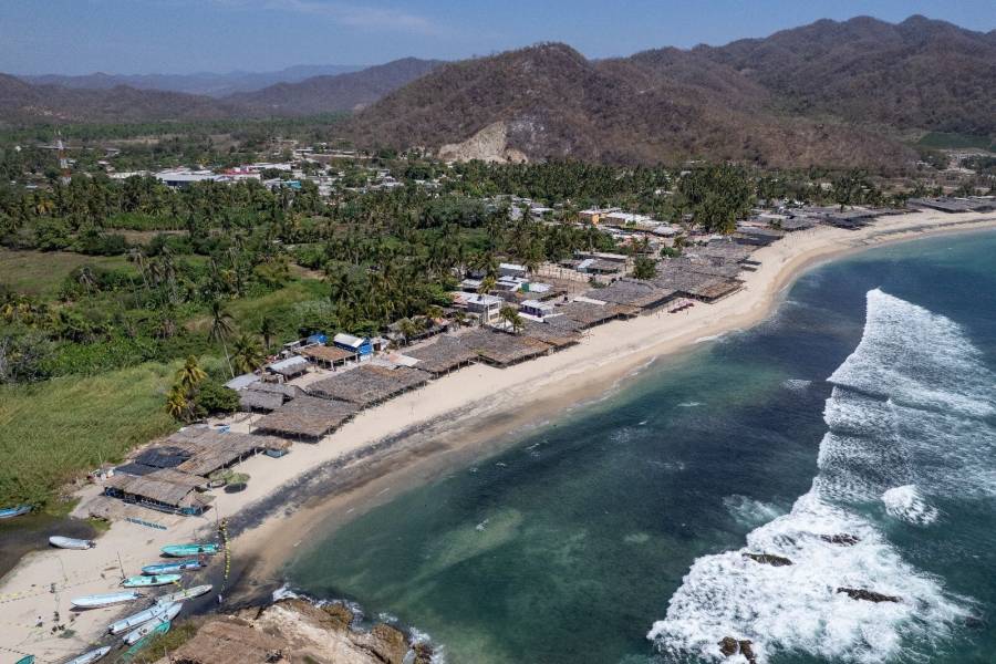 Aventúrate a vivir una experiencia única en las playas de Michoacán