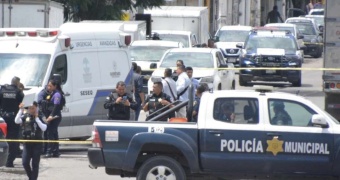 Trágico Incidente en Querétaro: Hombre es Asesinado a Balazos en su Negocio de Comida